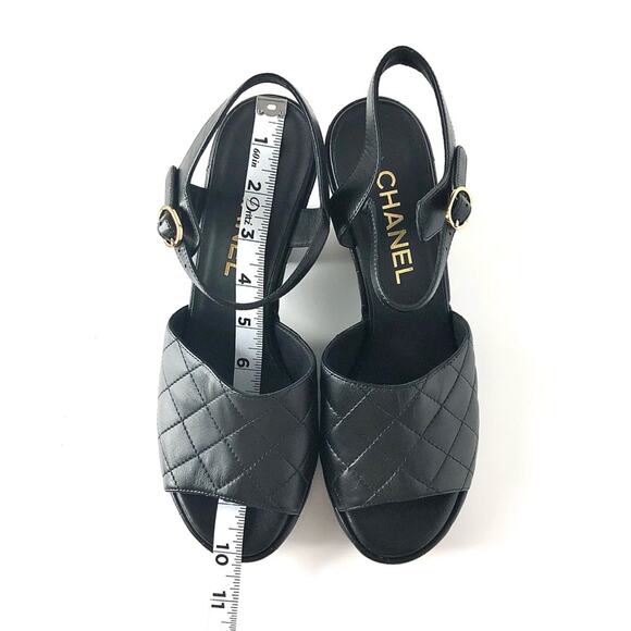 NIB Chanel 2024 Quilted Lambskin CC Logo Black Platform Wedge Sandals 39 - Picture 12 of 13